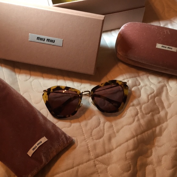 Miu Miu cat eye acetate sunglasses - Picture 1 of 6